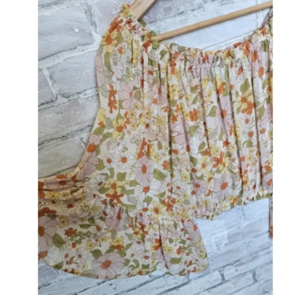 HYFVE Floral Off-Shoulder Crop Top - Picture 2 of 3